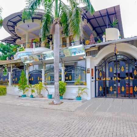 Oyo 3088 Green Valley House Senggigi Exterior foto