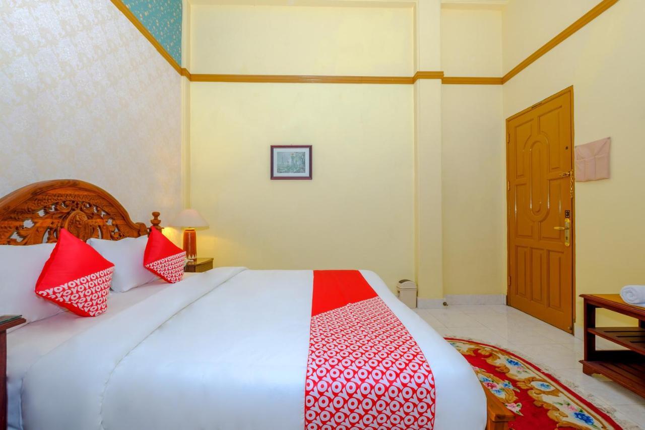 Oyo 3088 Green Valley House Senggigi Exterior foto