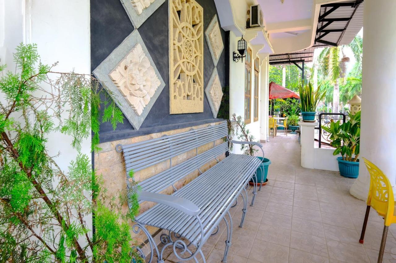 Oyo 3088 Green Valley House Senggigi Exterior foto