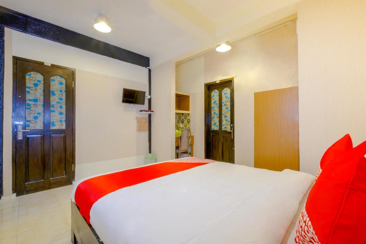 Oyo 3088 Green Valley House Senggigi Exterior foto